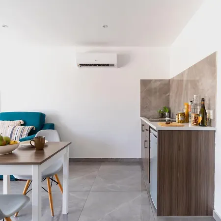 アパート Dreamy Home For Couples, Friends And Small Families In Ayia Napa All Yours アヤナパ