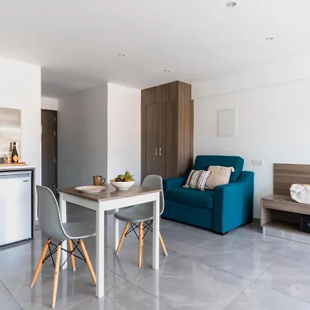 Dreamy Home For Couples, Friends And Small Families In Ayia Napa All Yours アパート *